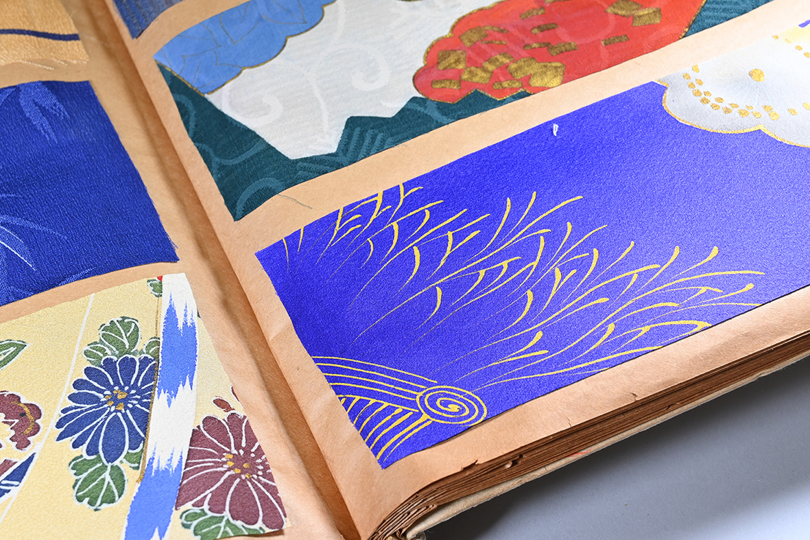 第17回 博物館実習生による企画展示「彩（いろどり）を纏（まと）う　～着物文化を語る道具たち～」